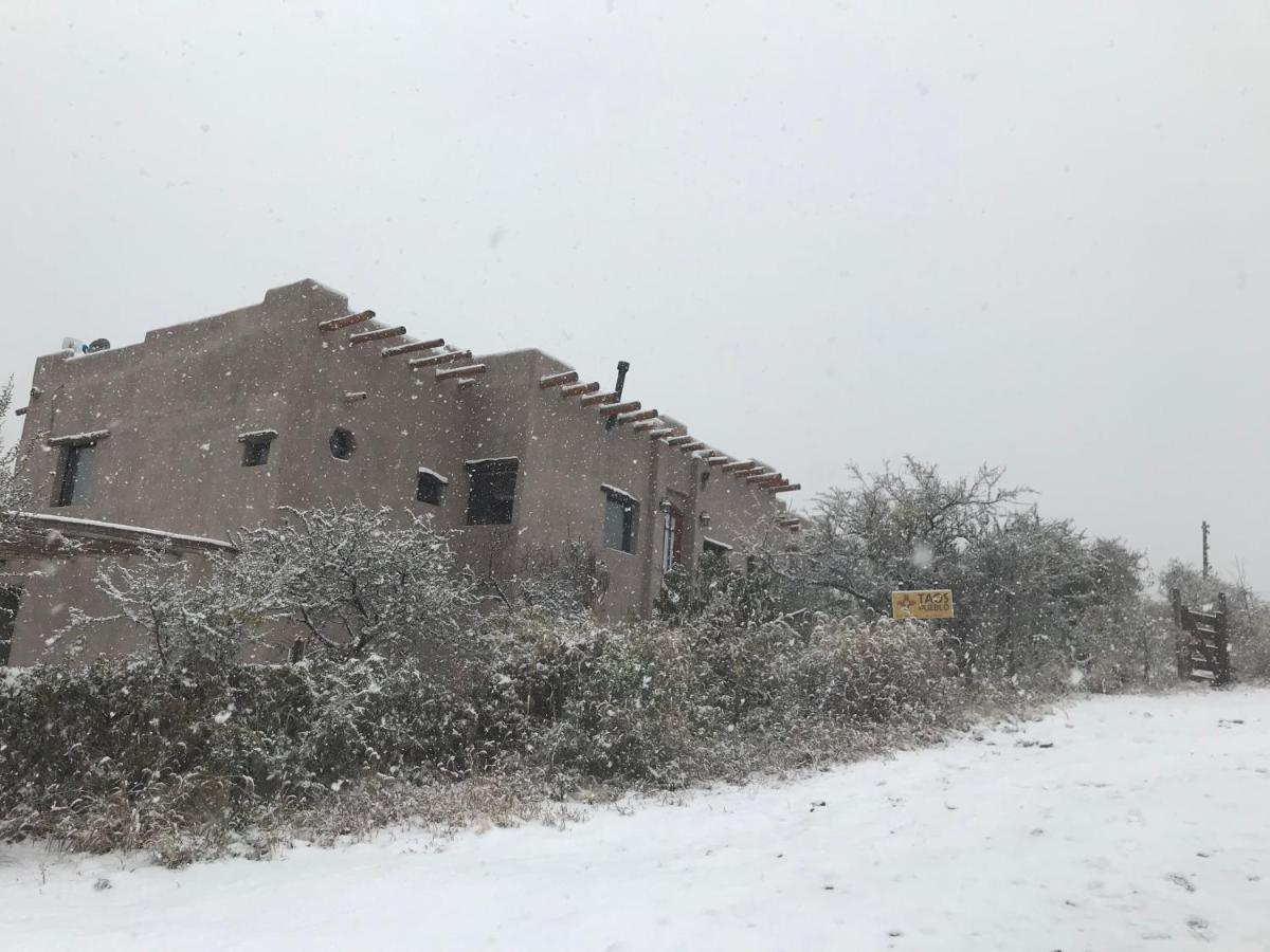 كابيلا ديل مونتي Cabanas Taos Pueblo المظهر الخارجي الصورة